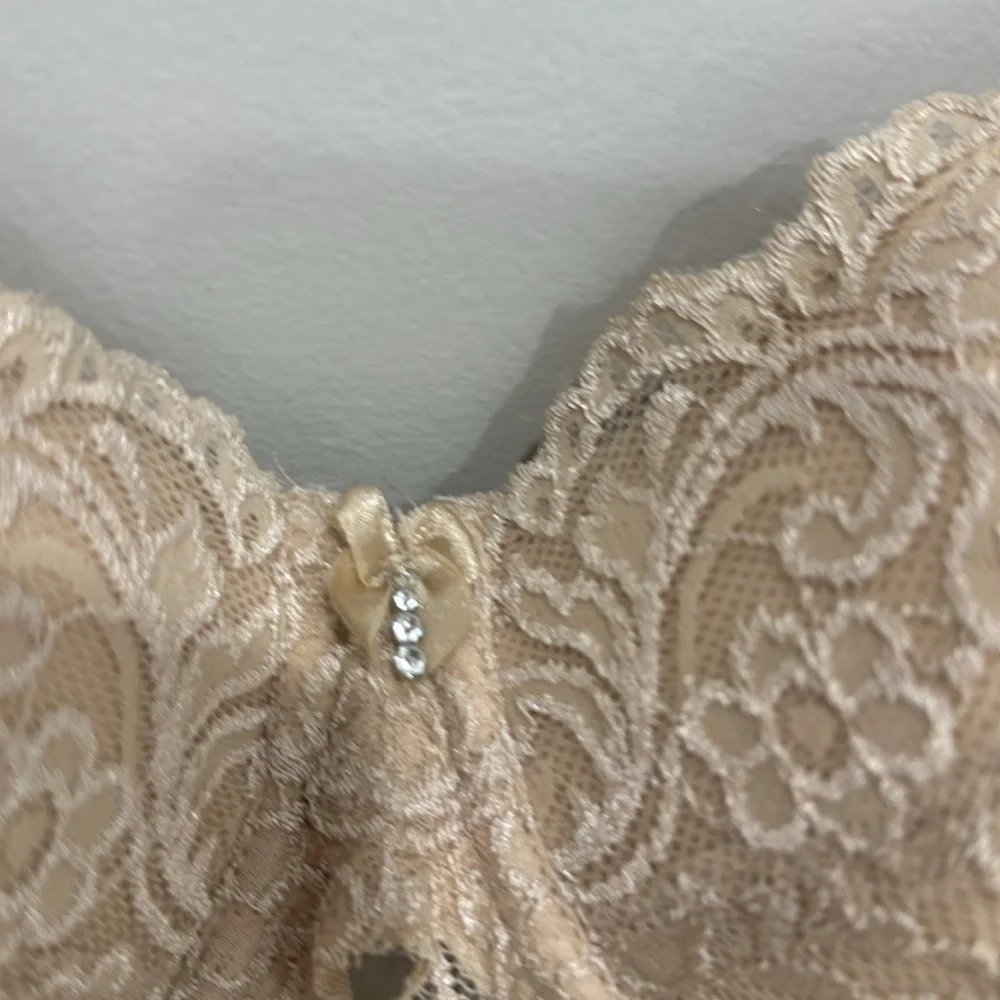 Smart & sexy size 38C wired lace bra and panties set NWOT